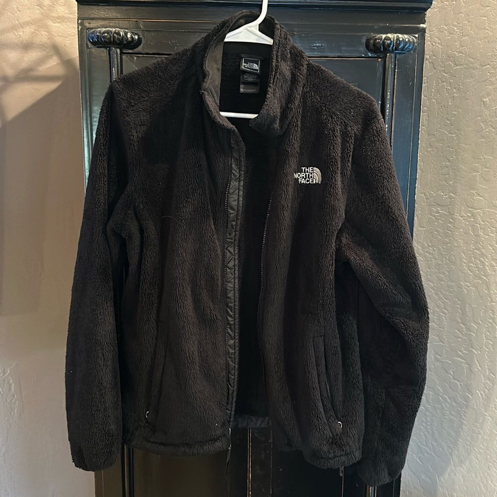 Women’s Black North Face Fleece Jacket. Size M